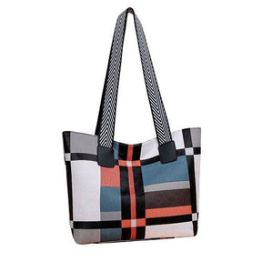Bolsa Feminina de Cetim - Serilda