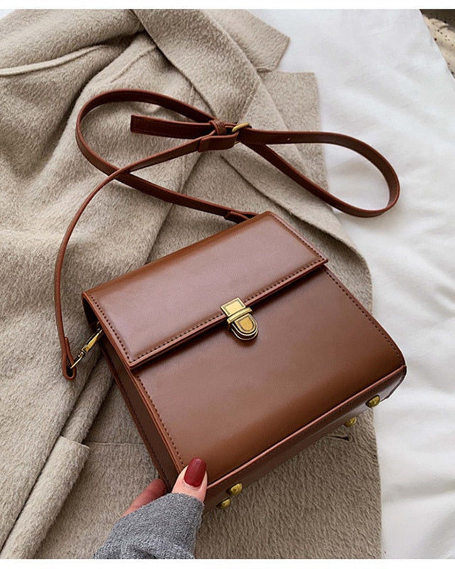 Bolsa Feminina Transversal Carteiro Box - Camellia