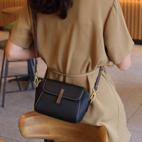 Bolsa Feminina de Couro Compacta Retrô - Rose