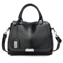 Bolsa Feminina de Couro - Petrova